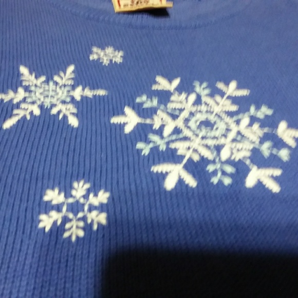 Sweater - Picture 3 of 4